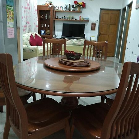 Cozy Mount Erskine Homestay George Town Exterior foto